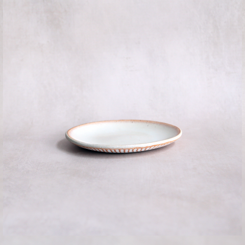 Side texture on Workshop Cafe Plate