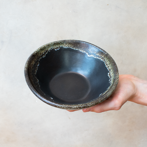 Details of the Onyx glaze